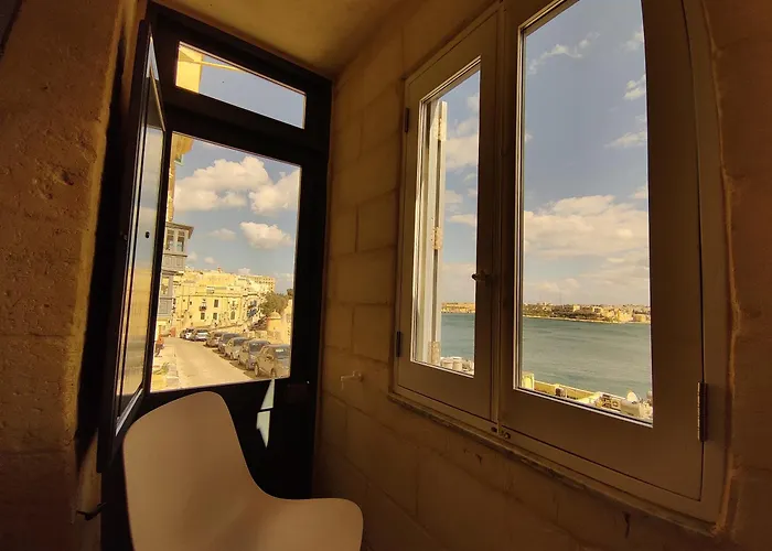 Oasis 22 Savynomad Harbour Residences Wow Views